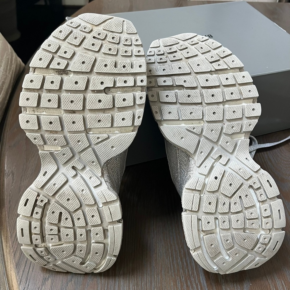Balenciaga 3xl Sneakers - Picture 9 of 10